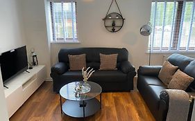 Perfectly Situated Luxury 2 Bedroom Apartment